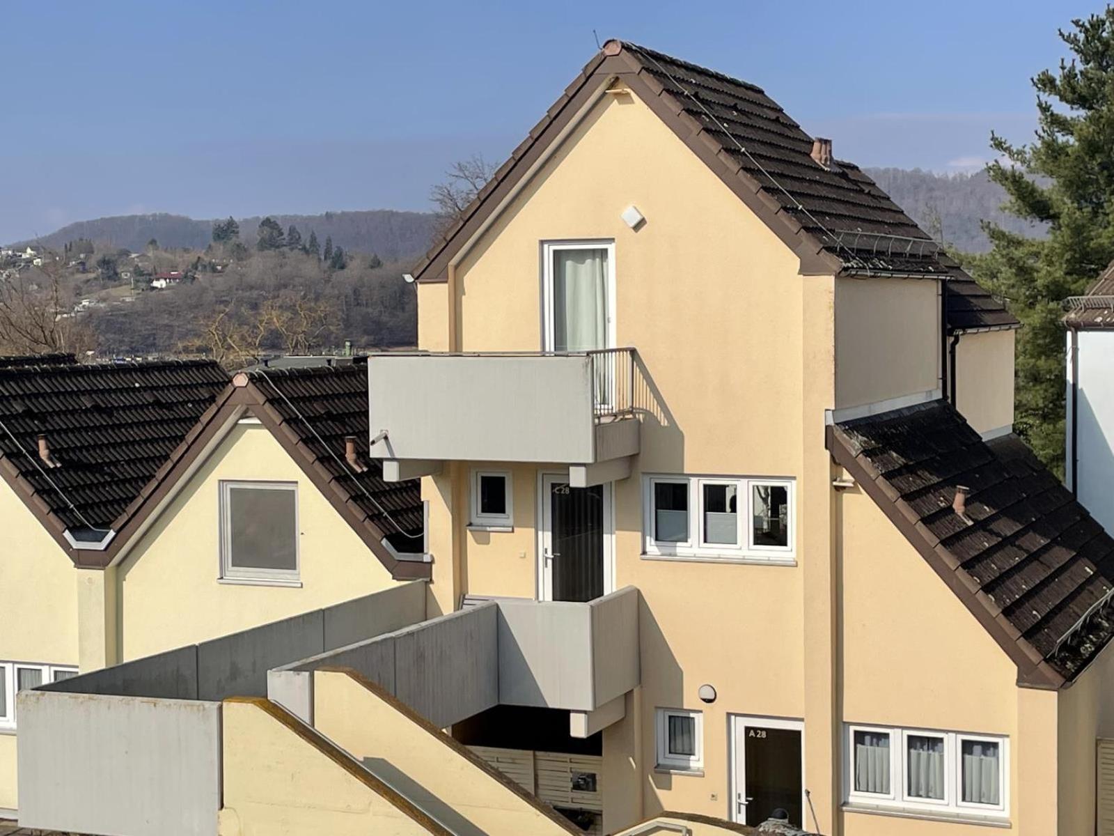 Gemutliche 93M2Fewo Mit 2 Schlafzimmern Und Seitlichem Seeblick Vom Balkon Scheid  Exterior photo